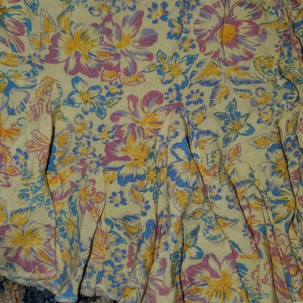 Aeropostale Yellow and Blue Mini Floral Skirt - Picture 3 of 10